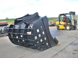 4.5ft // 15-18t // Riddle Bucket for Excavator - Image 4