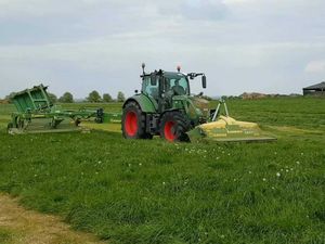 Krone Front Mounted Mowers - Image 4