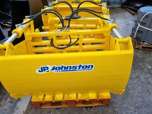 JCB Q Fit brackets - Johnston shear grabs - Image 3