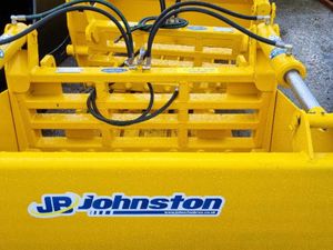 JCB Q Fit brackets - Johnston shear grabs - Image 4