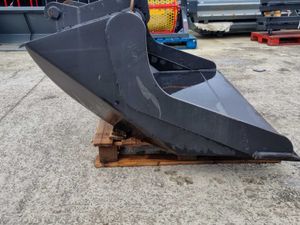 Tiltrotator grading bucket - Image 3