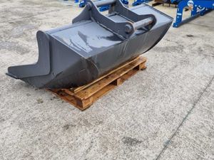 Tiltrotator grading bucket - Image 4