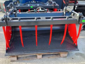 Bucket grabs -Tractor/Telehandler - Image 4