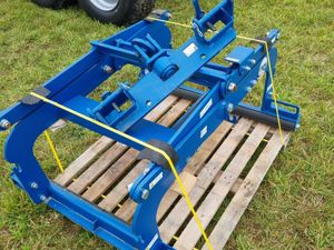 McQuaid block grabs - Image 3