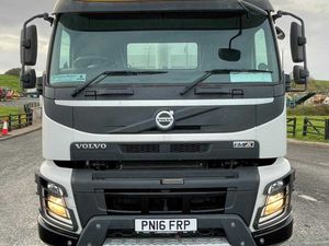 2016 Volvo FMX, 8x4, 410HP Tipper. Ref No:2357 - Image 3