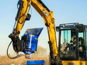 Auger Torque Cone Crusher Bucket - Image 3