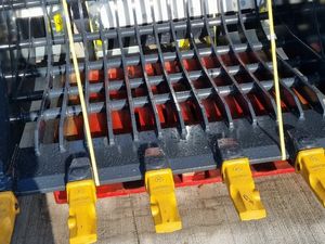 Riddle & Lawn buckets in stock - Image 4