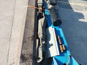 2 post lift 2nd hand - Image 2