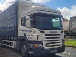 Trade/Export Scania P320, 2010 Curtainside - Image 2