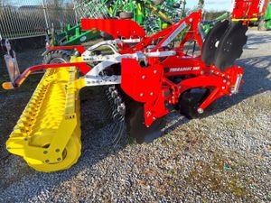 NEW POTTINGER TERRADISC 3001 DISC HARROW  IN STOCK - Image 4
