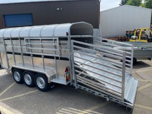 Demo ,  Nugent Tri Axle Sheep Trailer - Image 2