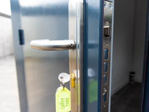 Coffee Kiosk 10ft x 8ft Container - Image 4