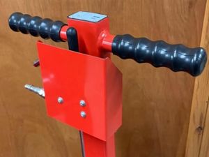 Heavy Duty HGV Air Trolley Jack - Image 3