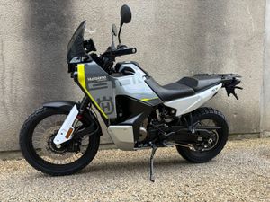 Husqvarna Norden 901 - New Unregistered - Image 3