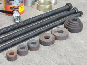 Bush Removal Kit - Image 2