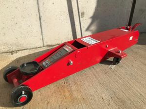 Heavy Duty 10 Tonne Trolley Jack Extra-Long Reach - Image 4