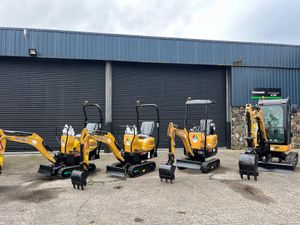 NEW CARTER CT10 PRO MINI DIGGER (1 TON) - Image 2