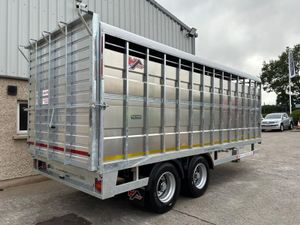 New Hudson 22ft x 8ft Tractor Drawn Cattle Trailer - Image 3