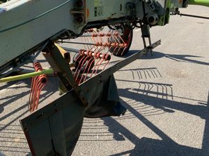 Claas Liner 2900 Twin Rotor Rake - Image 4