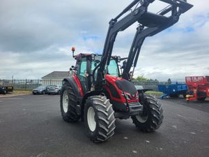 Valtra G135 Active c/w Quicke Front Loader - Image 3