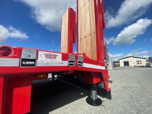 9ft WIDE 3 AXLE LOW LOADER - Image 4