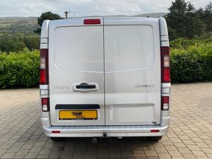 2021 (212 Reg) Renault Trafic Sport 150bhp Auto - Image 3