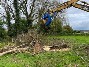 14t 65mm pins HD Excavator Tine Grab SALE! - Image 4