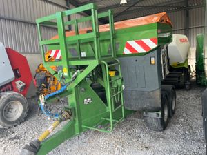 Amazone Fertiliser spreader - Image 4