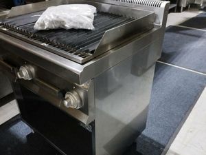 GAS BBQ GRILL - Image 4