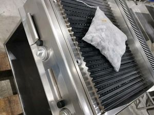 GAS BBQ GRILL - Image 2