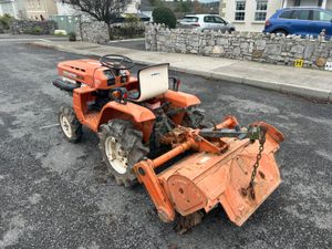 Kubota B1200 compact tractor with Rotavator - Image 4