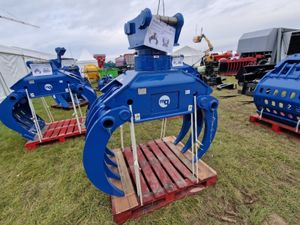 McQuaid Hydraulic 14t grabs - Image 4