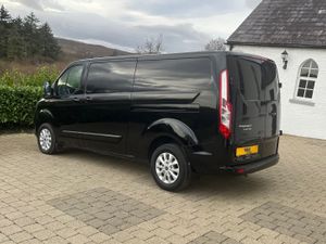 2020 (202reg) Ford Transit Custom Limited LWB - Image 4
