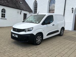 2021 (212reg) Peugeot Partner Access NO VAT - Image 3