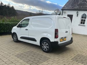 2021 (212reg) Peugeot Partner Access NO VAT - Image 4