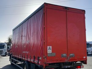 Renault D18 CurtainSider 26FT - Image 3