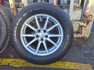 #39 Land Rover/Range Rover Genuine Alloys 17" - Image 3