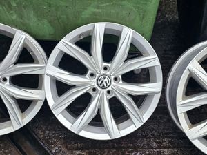 3 Genuine 18" VW Alloys 5x112 - Image 3