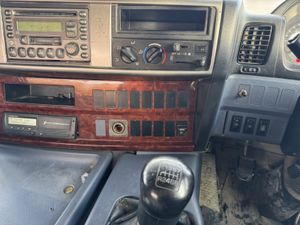 2007 HINO 700 8x4 Mixer.Only 353,000kms. Ref: 2495 - Image 4