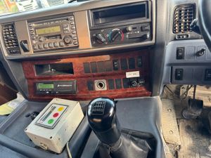 2007 HINO 700 Series 10x4 39Ton Mixer. Ref: 2496 - Image 4