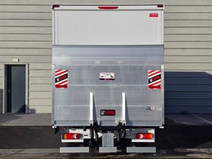 Renault Master Red Edition Luton with Tail lift - Image 4