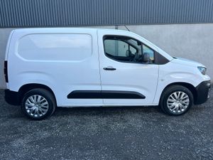 2021 Peugeot Partner 'Professional A/C etc - Image 3