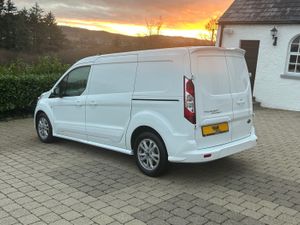 2021 (212) Ford Transit Connect 1.5tdci L2 SYNC3 - Image 4