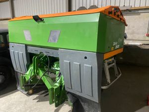 Amazone ZA-V 2600 Fert Spreader - €14,500 + VAT