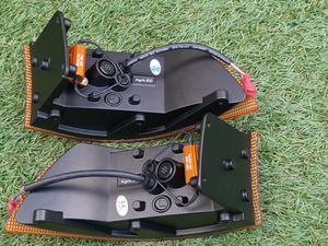 CASE Maxxum MX Magnum Amber LED Corner Roof Lamp - Image 4