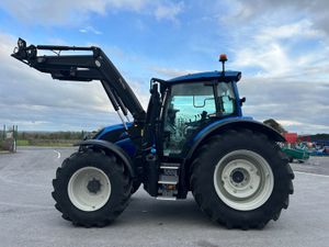Valtra N135A G5s Loader - Big Tyres - Image 2