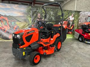 Kubota G231 Low Dump Lawnmower - Image 2
