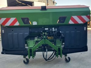 New Amazone ZATS 3200 Hydro Fertilizer Spreader - Image 3