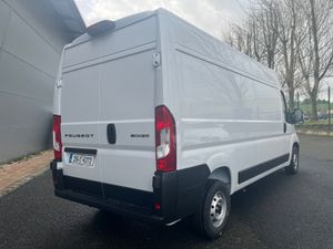 Peugeot Boxer 335 L3 H2 2.2 HDI - Image 3