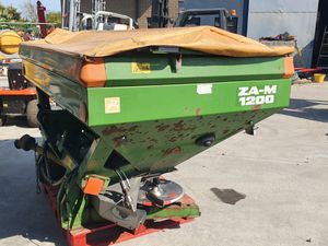 Amazone  ZAM 1700 Litre Fertilizer Spreader - Image 2